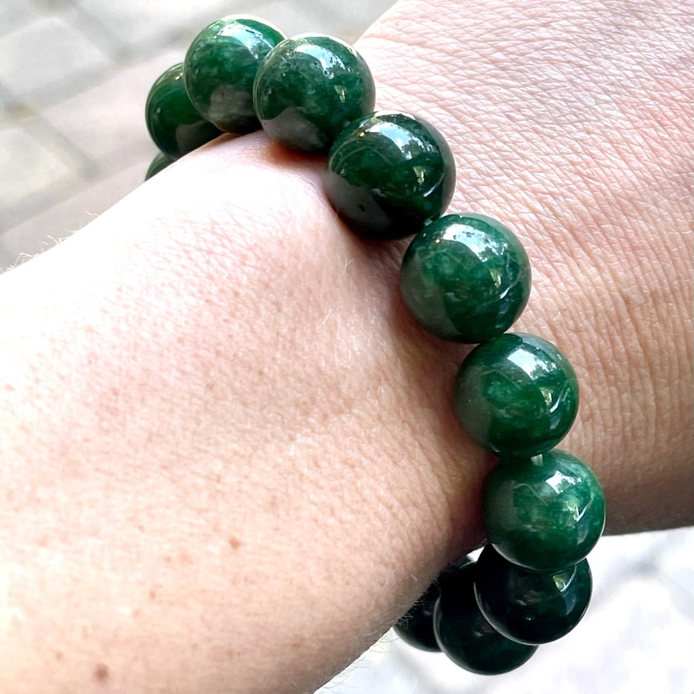 14mm Natural Green Russian Jade Beaded Bracelet - adjustable - Picture 9 of 11